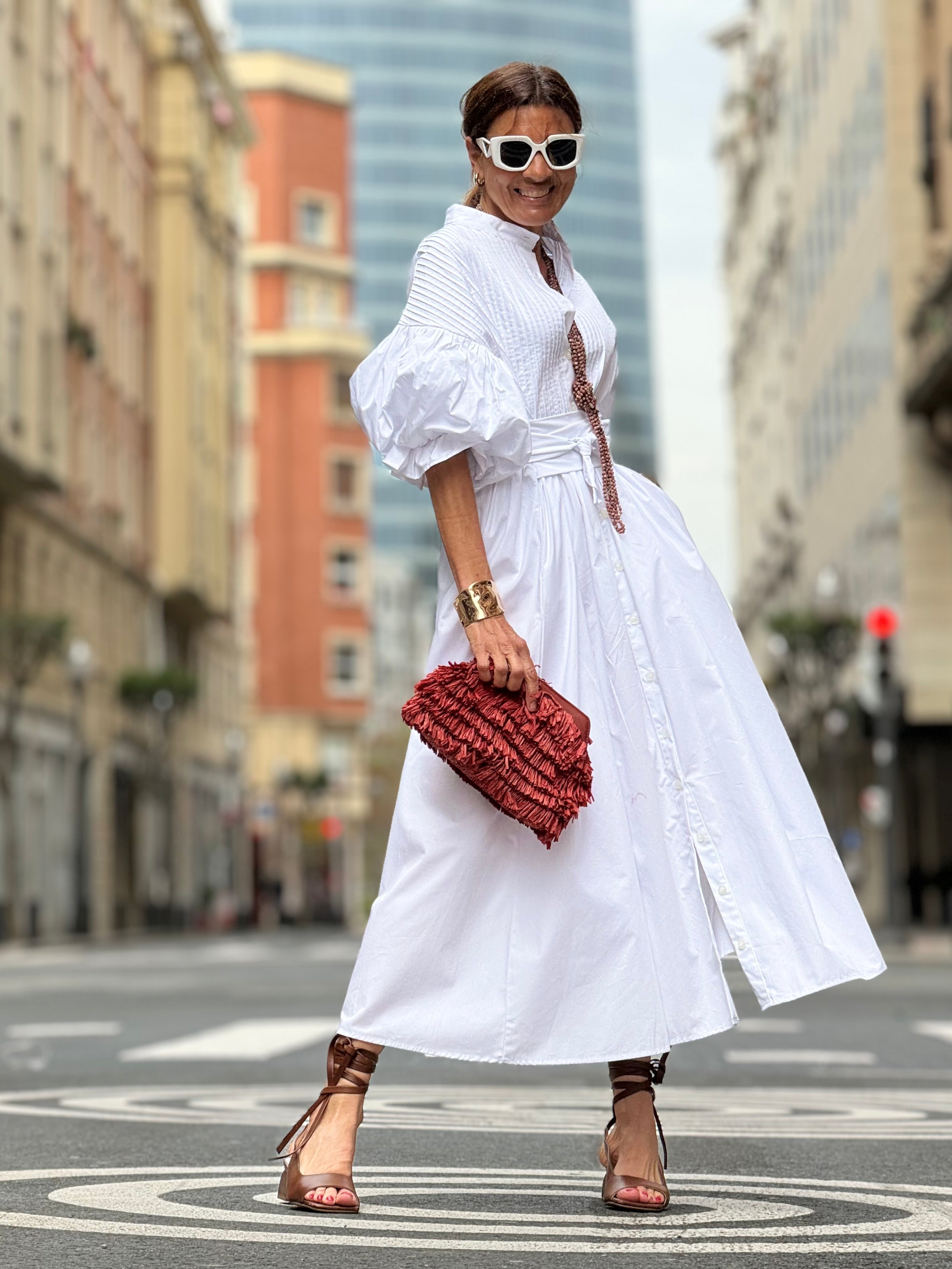 Vestido Phoebe White — Elegancia Atemporal en Algodón Egipcio