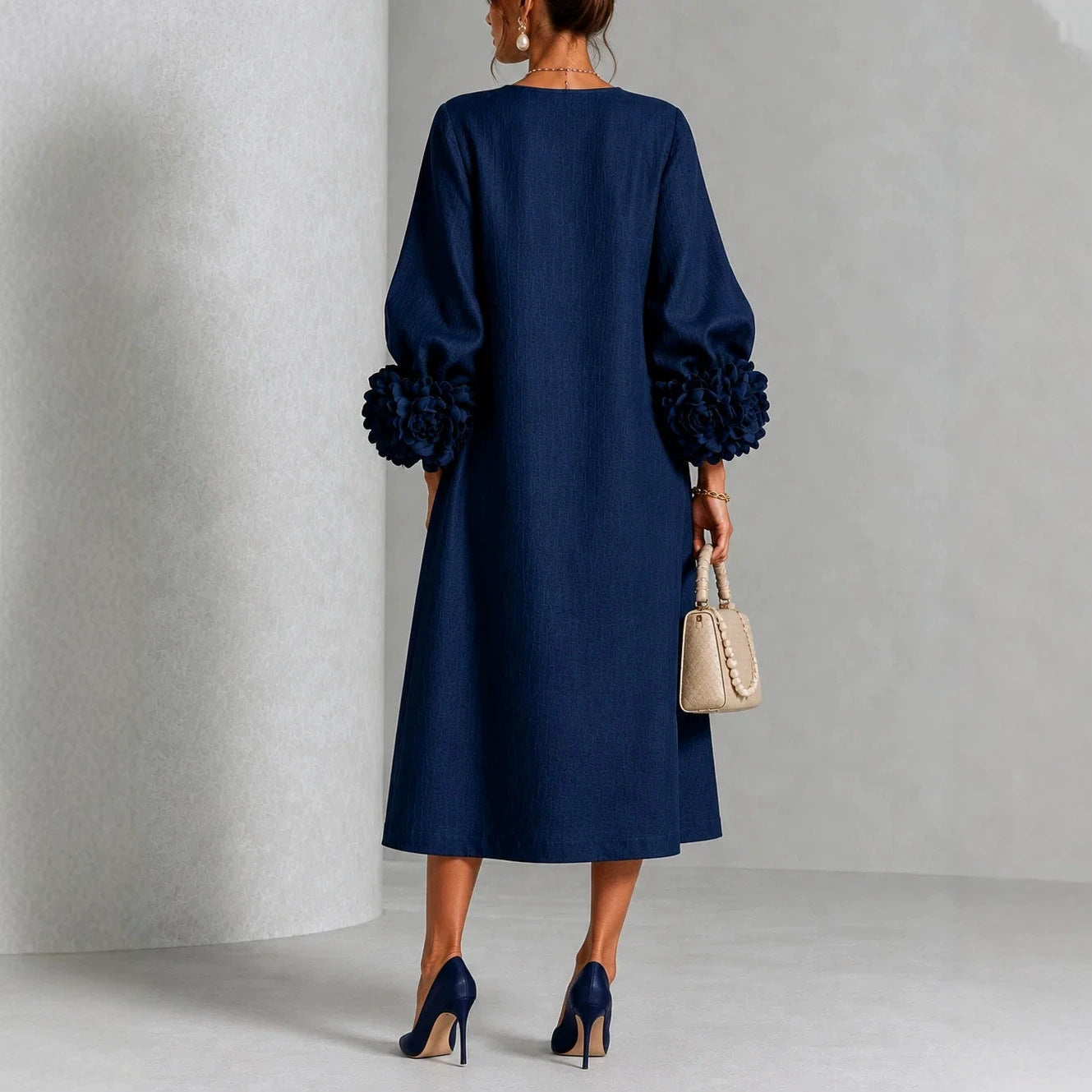 IVY | Vestido midi floral con mangas de puño de rosa