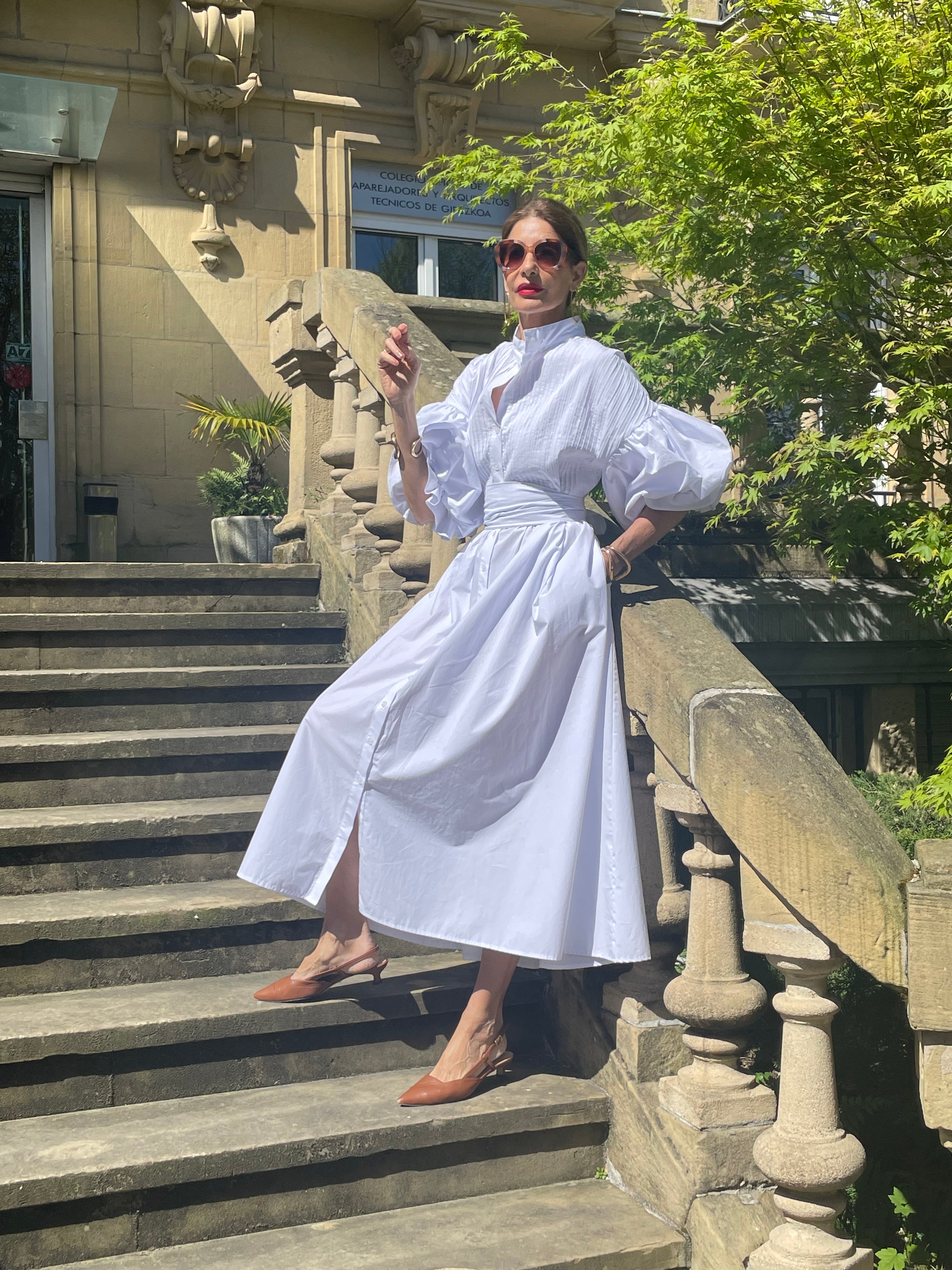 Vestido Phoebe White — Elegancia Atemporal en Algodón Egipcio