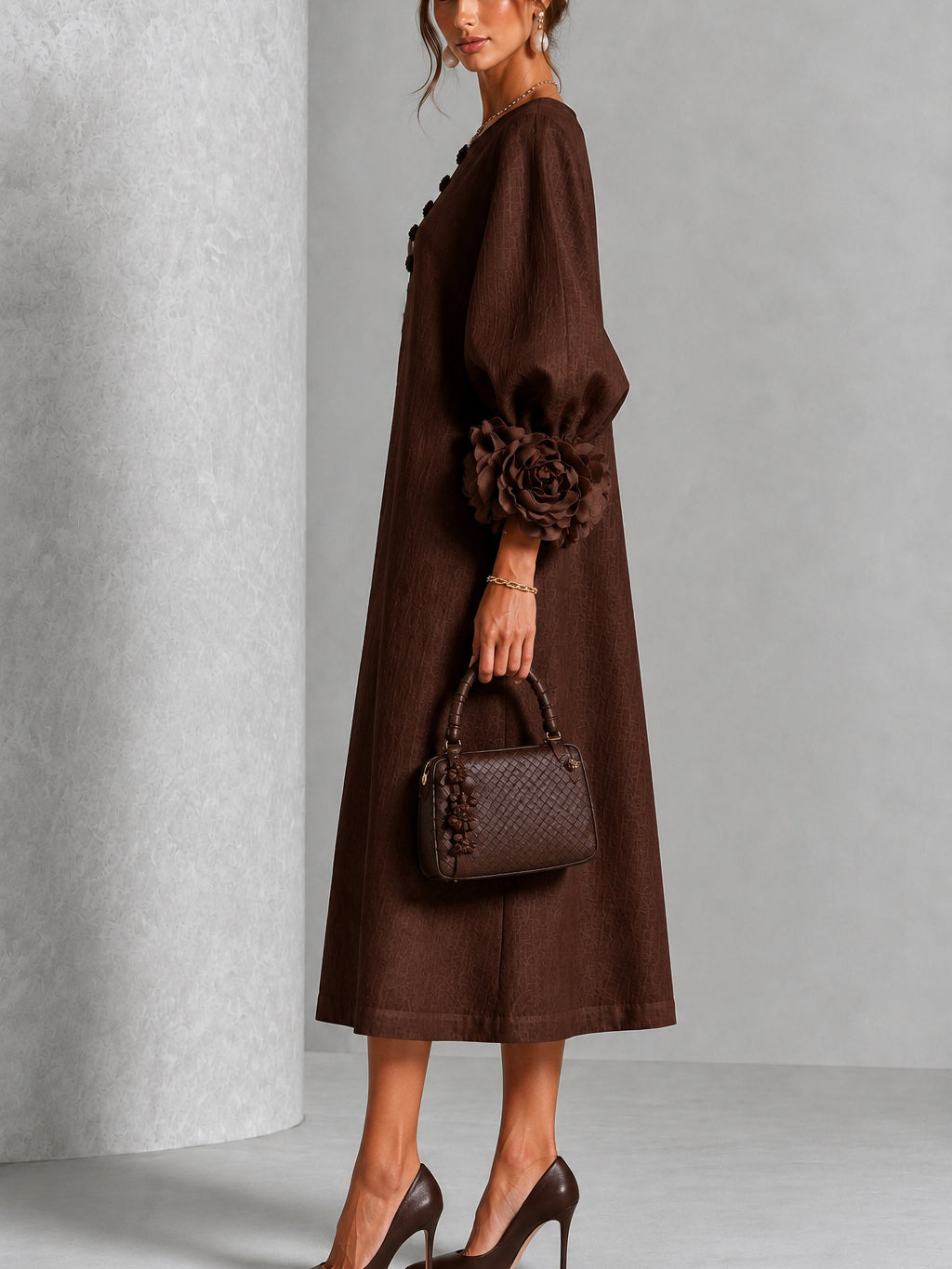 Capucine | Vestido Midi con Botones de Flor y Mangas Abullonadas