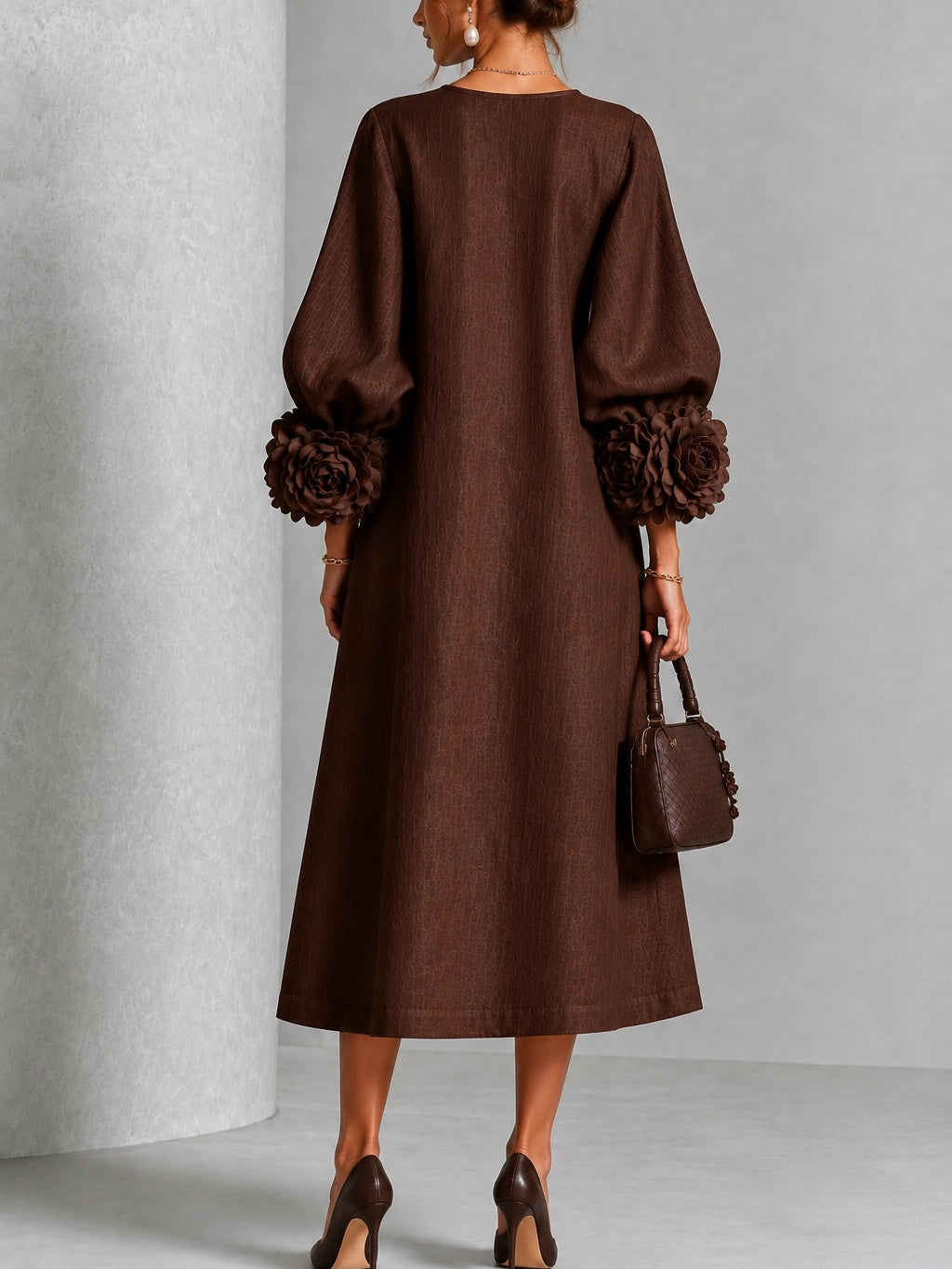 Capucine | Vestido Midi con Botones de Flor y Mangas Abullonadas
