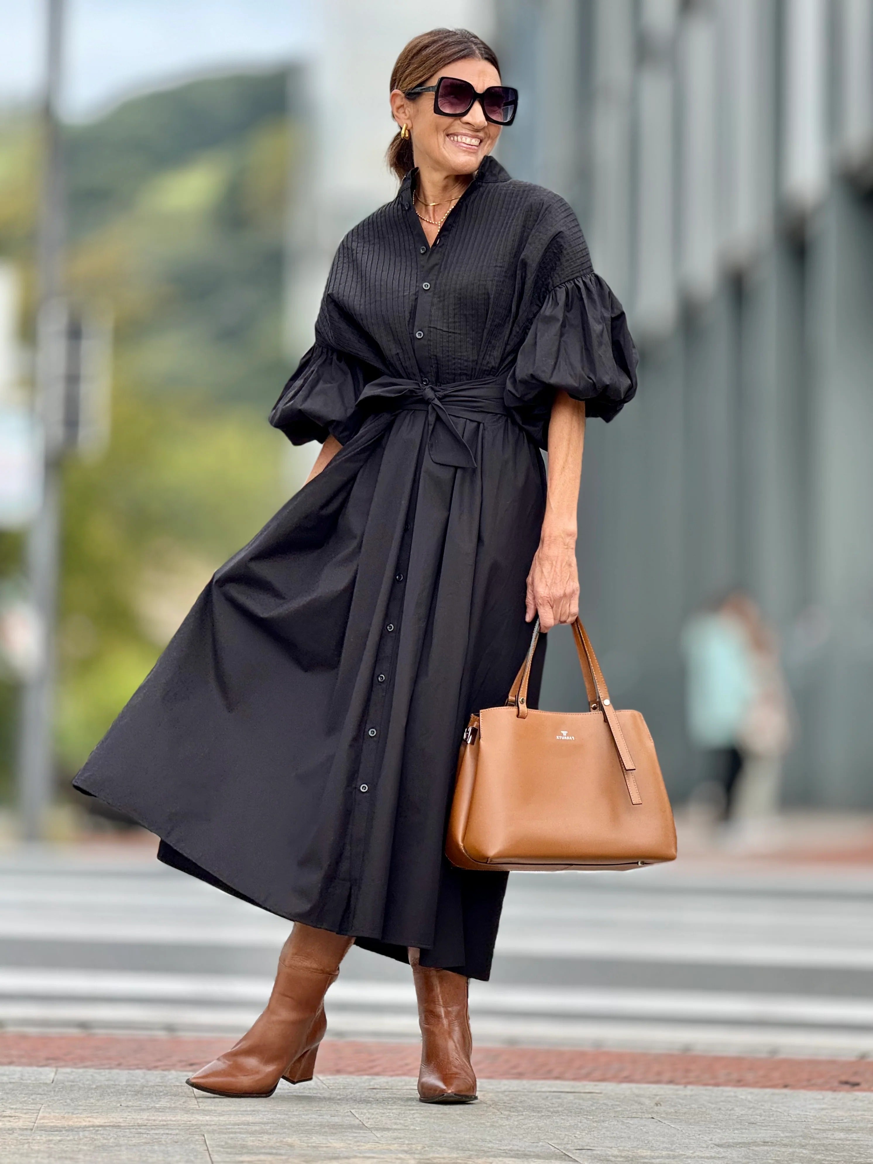 Vestido Phoebe White — Elegancia Atemporal en Algodón Egipcio