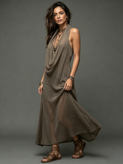 Valeria | Vestido Maxi Drapeado con Escote Halter y Cordones Cruzados