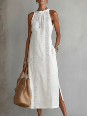 Nerea | Vestido Midi de Lino Halter con Detalle Metálico y Abertura Lateral