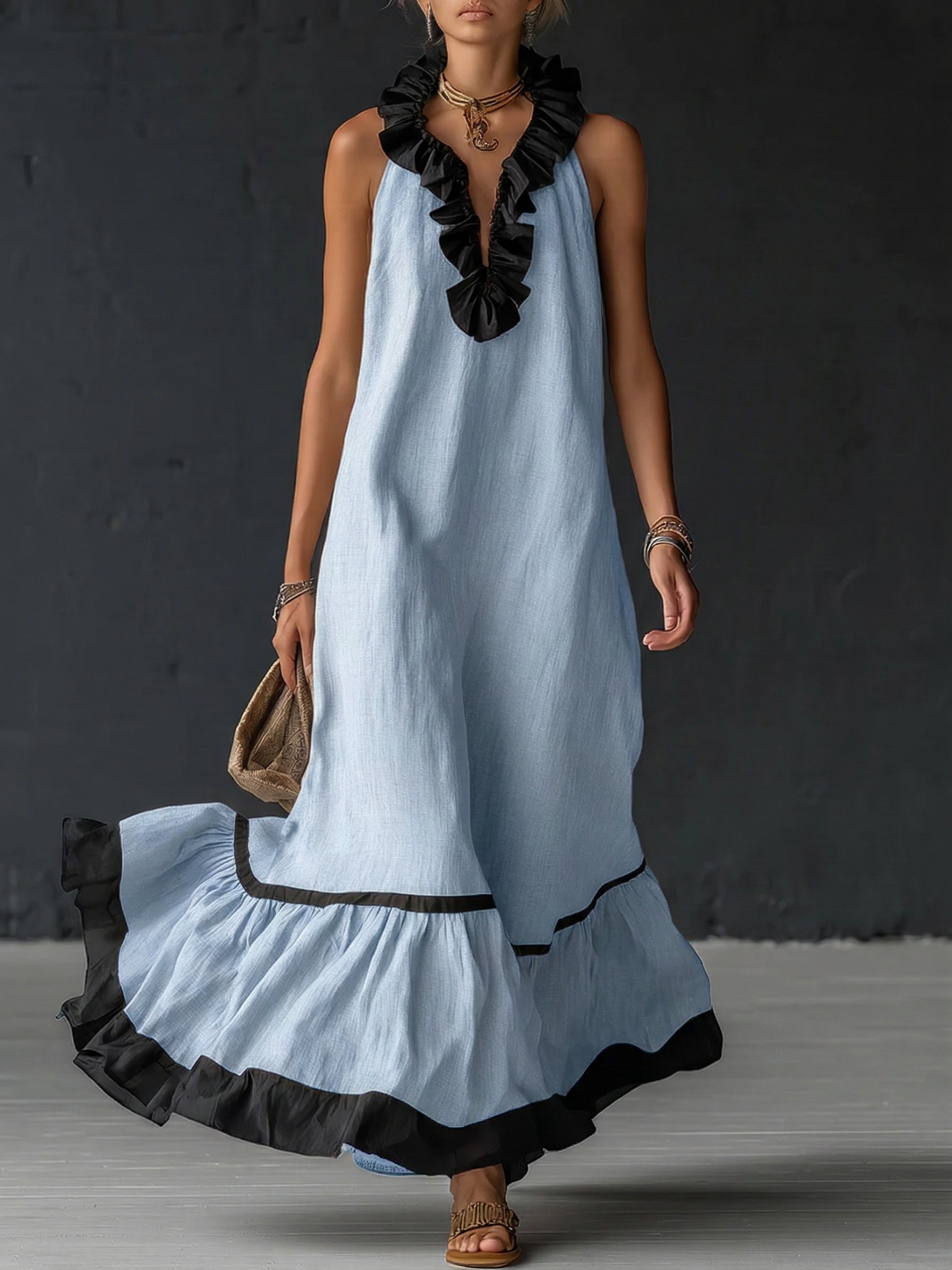 Nerea | Vestido Maxi Slip Dress con Tirantes Finos y Volante de Encaje en el Bajo