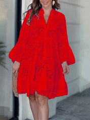 Lucía | Vestido Mini en Encaje Bordado con Escote en V y Manga Larga